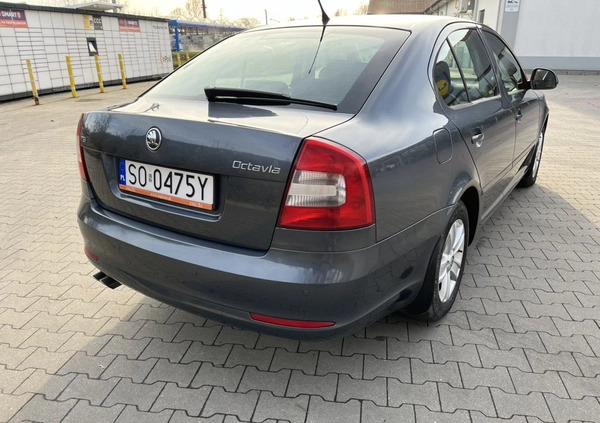 Skoda Octavia cena 19900 przebieg: 176000, rok produkcji 2010 z Podkowa Leśna małe 172